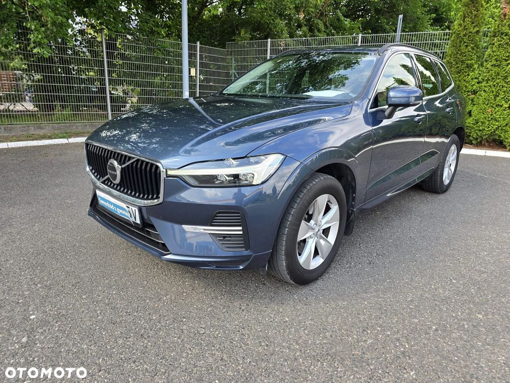 Volvo XC 60 B5 B AWD Momentum Pro - 3