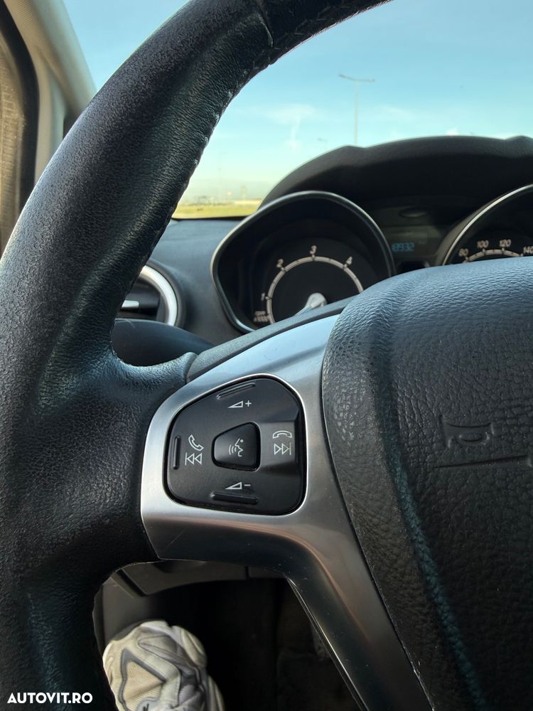 Ford Fiesta - 13