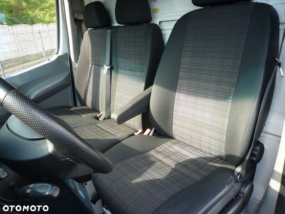 Mercedes-Benz Sprinter - 17