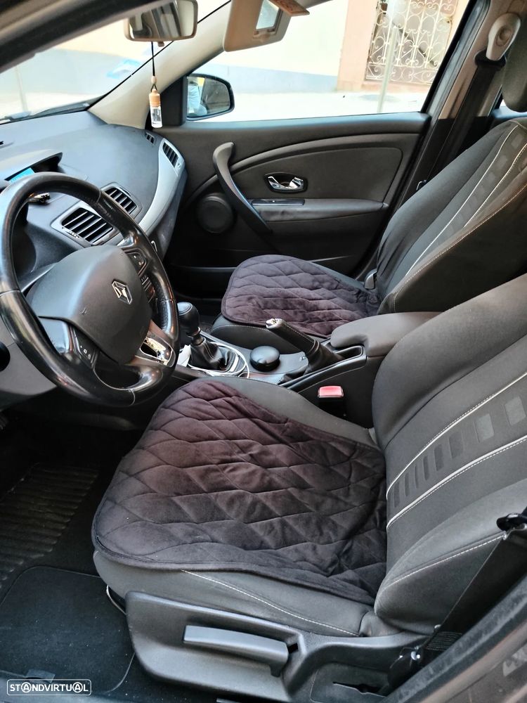 Renault Mégane Sport Tourer 1.5 dCi Confort SS - 5