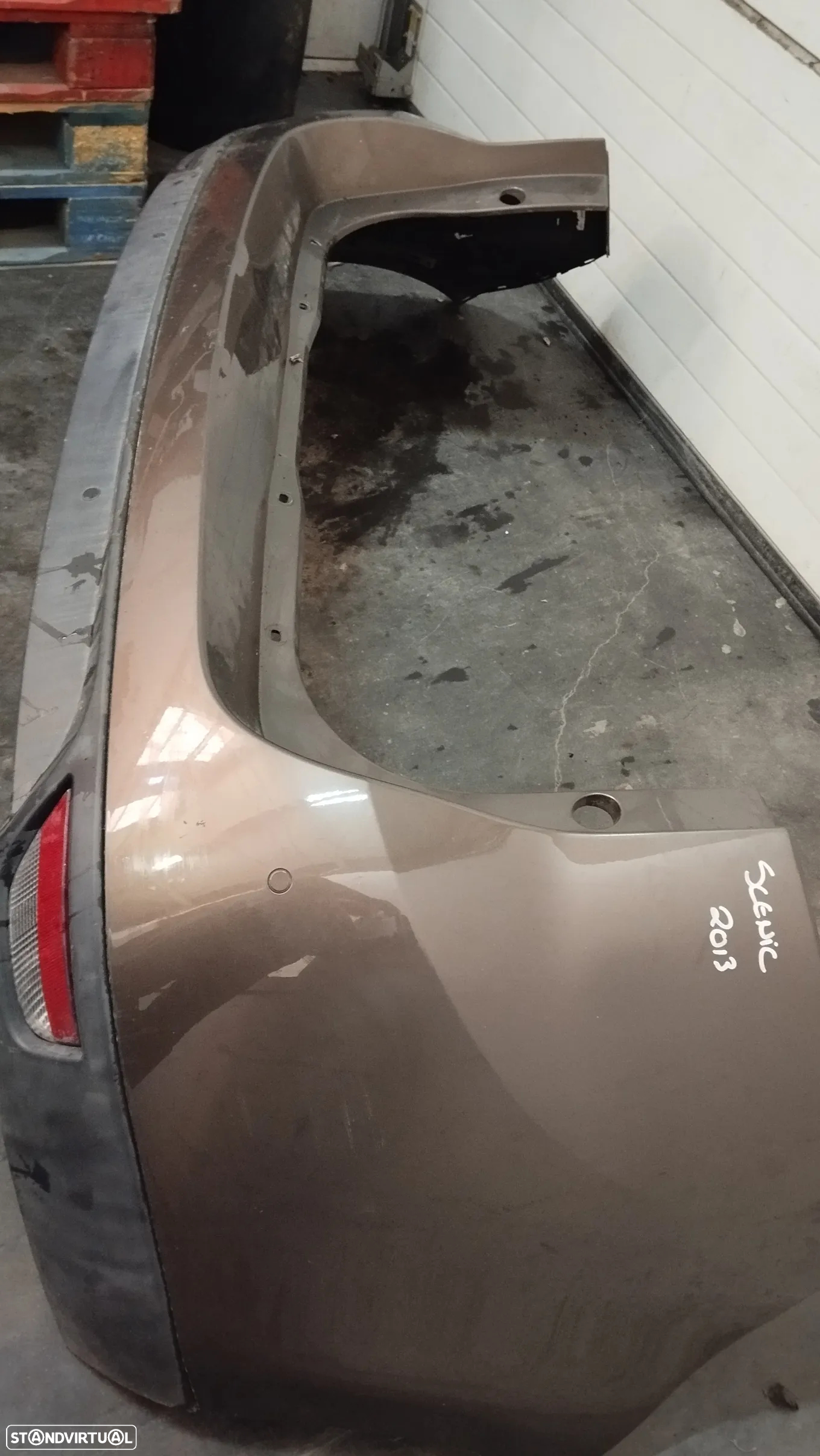 PARACHOQUES TRAS RENAULT SCENIC III / GRAND SCENIC III 2009-2016 (COM SENSORES ESTACIONAMENTO) - 3