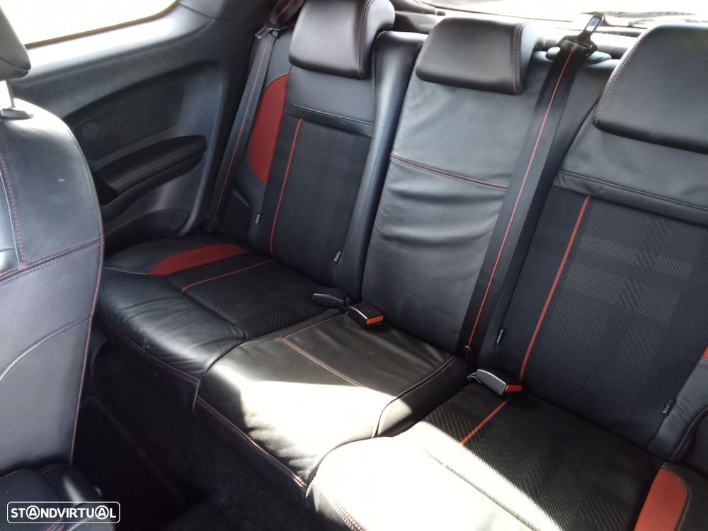 Peugeot 208 1.6 THP GTi - 23