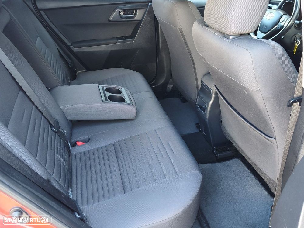 Toyota Auris 1.2T Exclusive - 14
