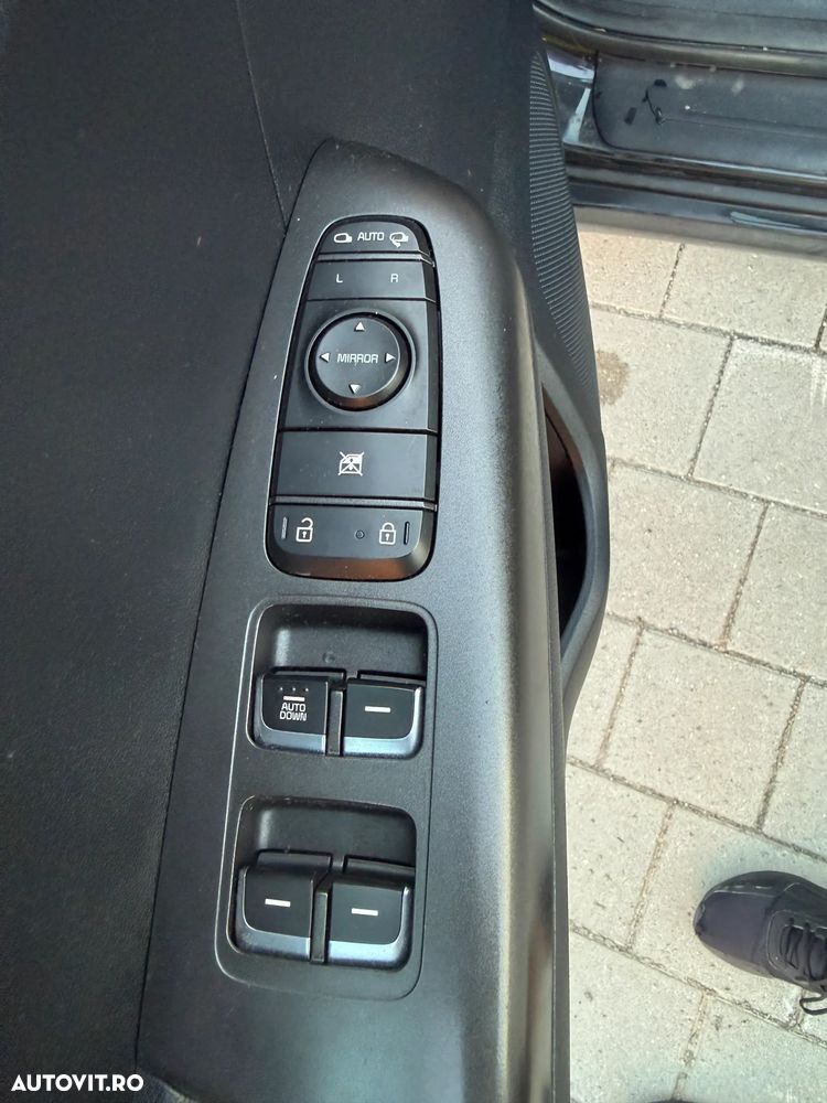 Kia Sportage 2,0 CRDI 2WD Vision - 27