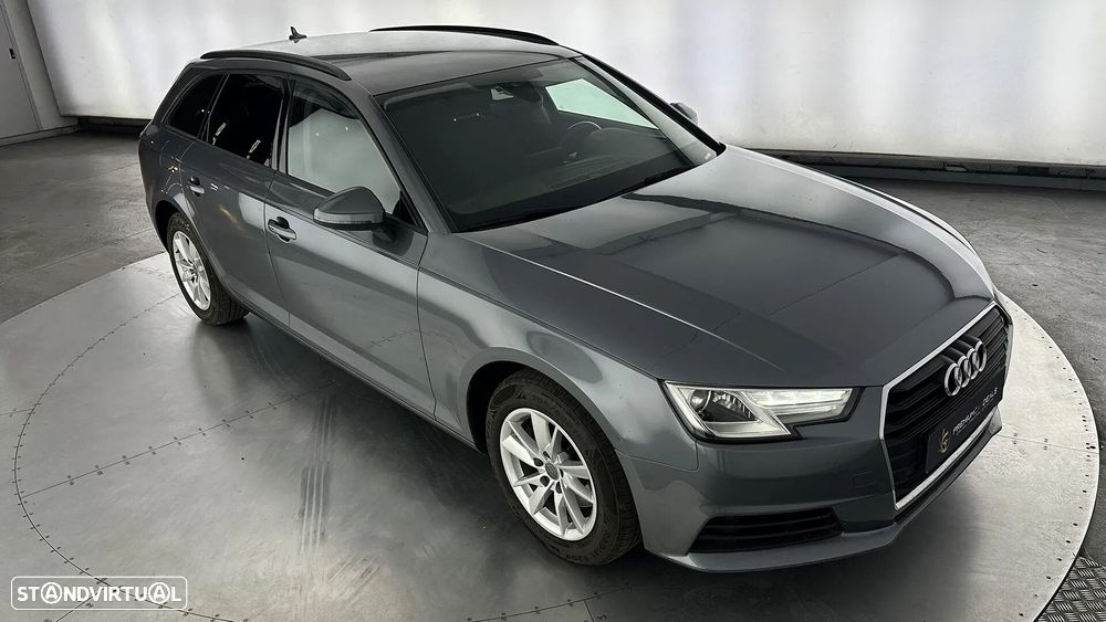 Audi A4 Avant 2.0 TDI Advance - 18