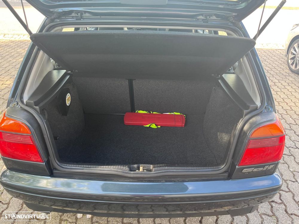 VW Golf - 3