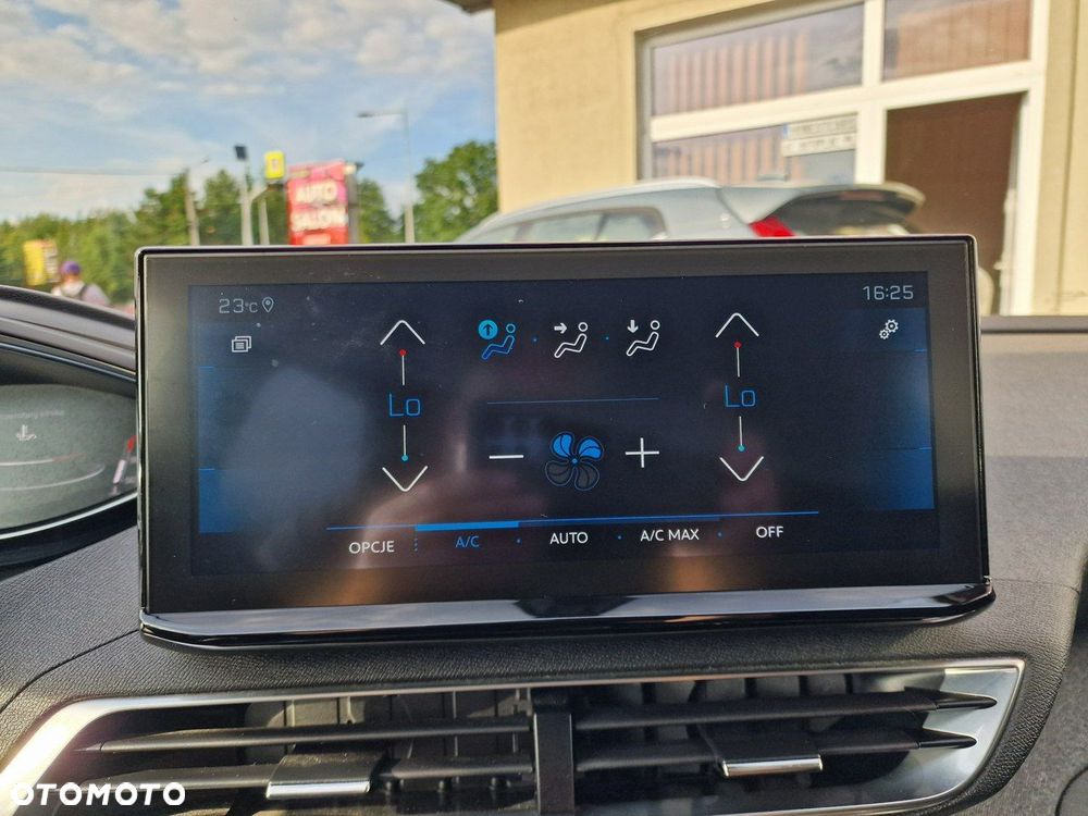 Peugeot 3008 1.6 PureTech Hybrid PHEV Allure S&S EAT8 - 27