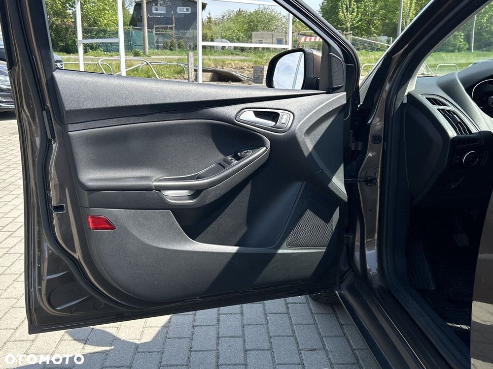 Ford Focus 1.6 Gold X - 10
