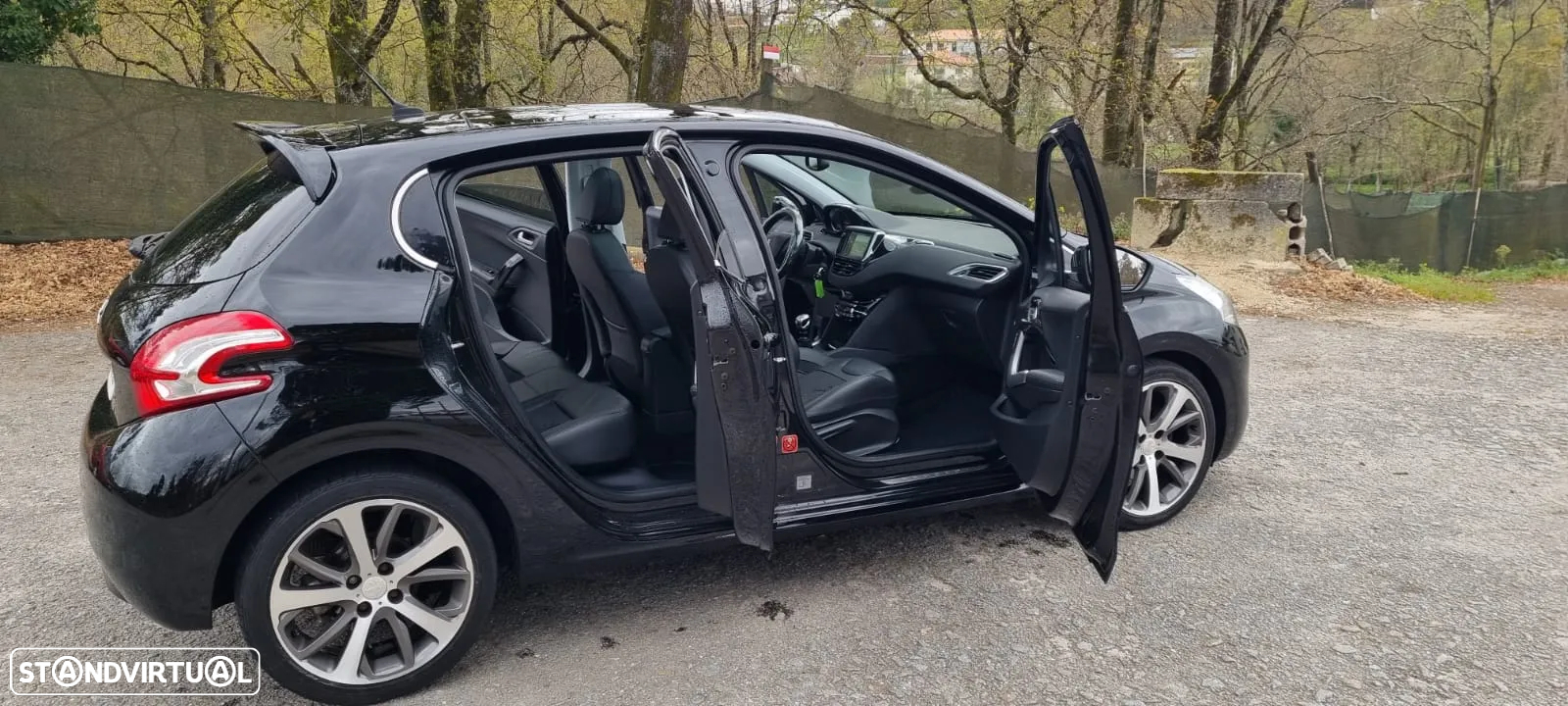 Peugeot 208 e-HDi FAP 115 Stop&Start Intuitive - 18