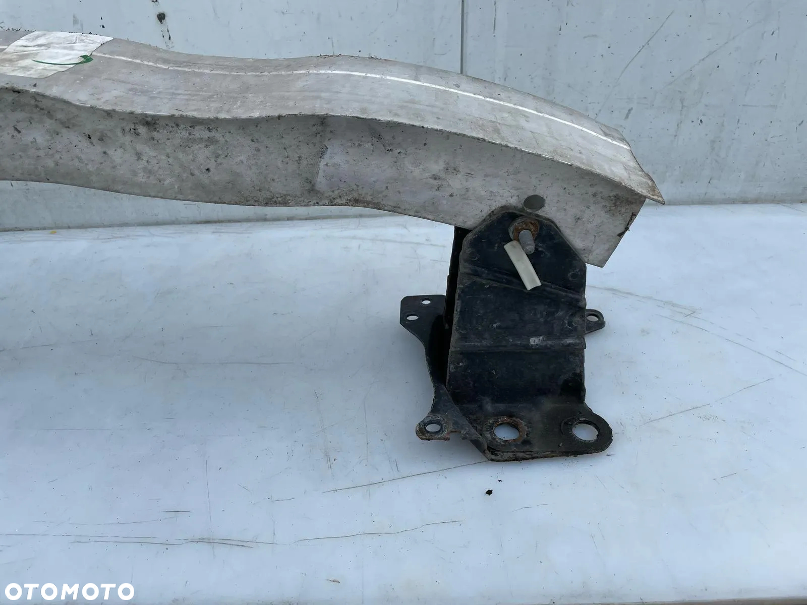 Belka zderzaka przód pod mały grill Audi A3 8P 8P0907113B - 5