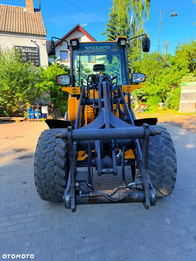 Volvo L25H - 13