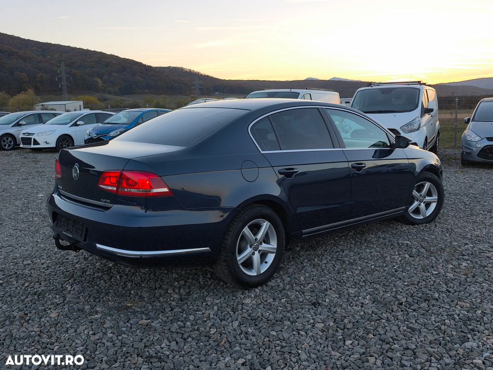 Volkswagen Passat - 9