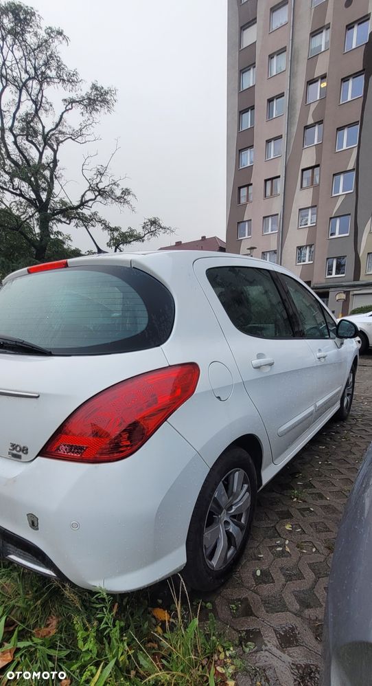 Peugeot 308 - 4