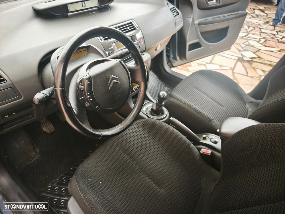 Citroën C4 1.6 HDi 110 VTR Pack - 7