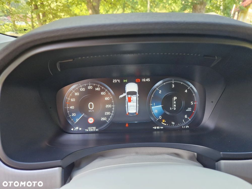 Volvo V90 D5 AWD Momentum - 10