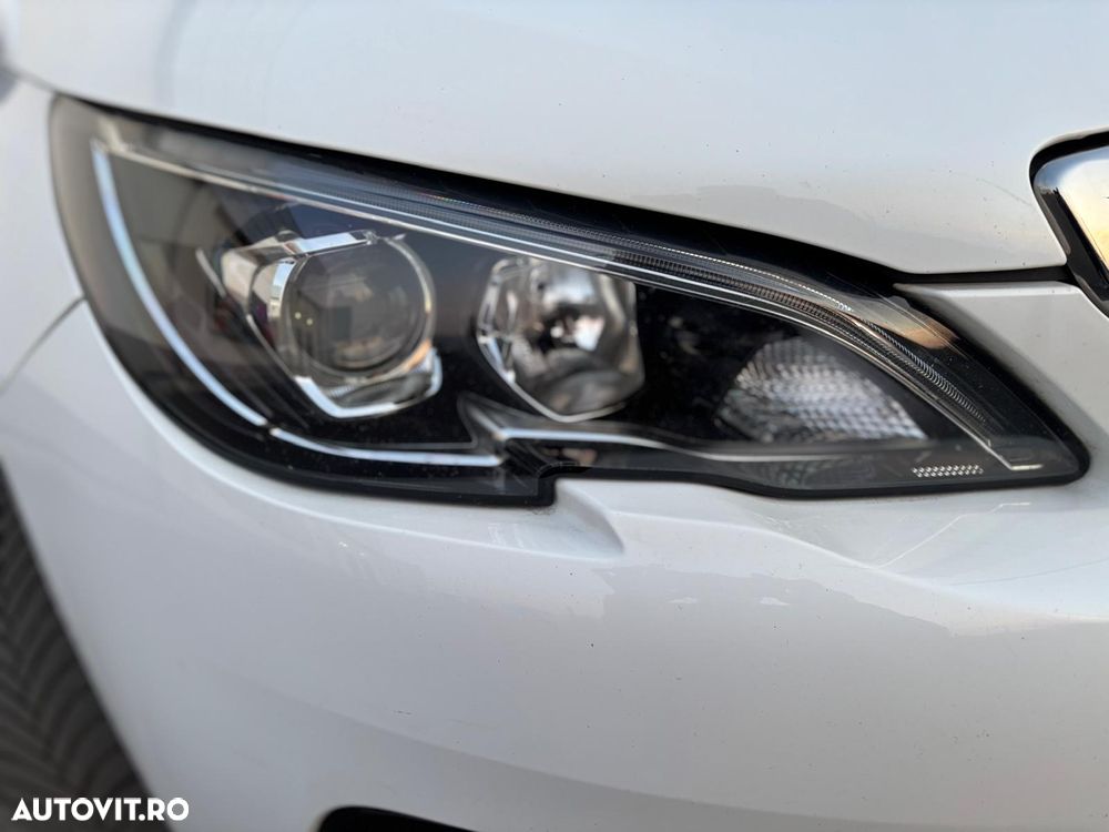 Peugeot 308 - 15