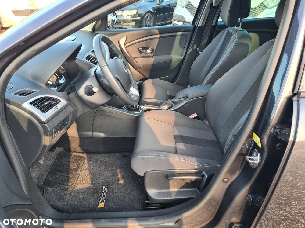 Renault Megane 1.6 16V 110 Dynamique - 13