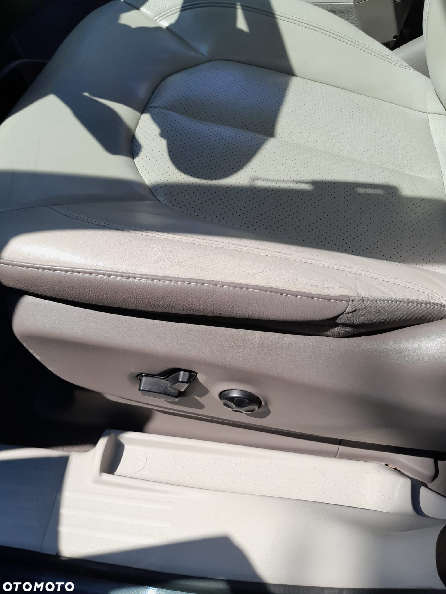 Chrysler Pacifica - 17