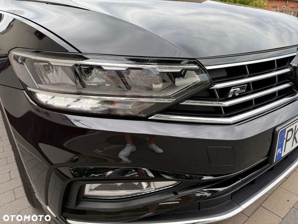 Volkswagen Passat Variant 2.0 TDI SCR DSG R-Line - 7