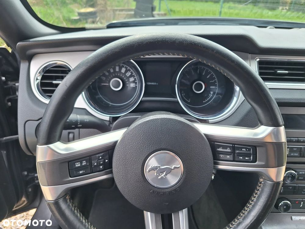 Ford Mustang 3.7 V6 Premium - 11