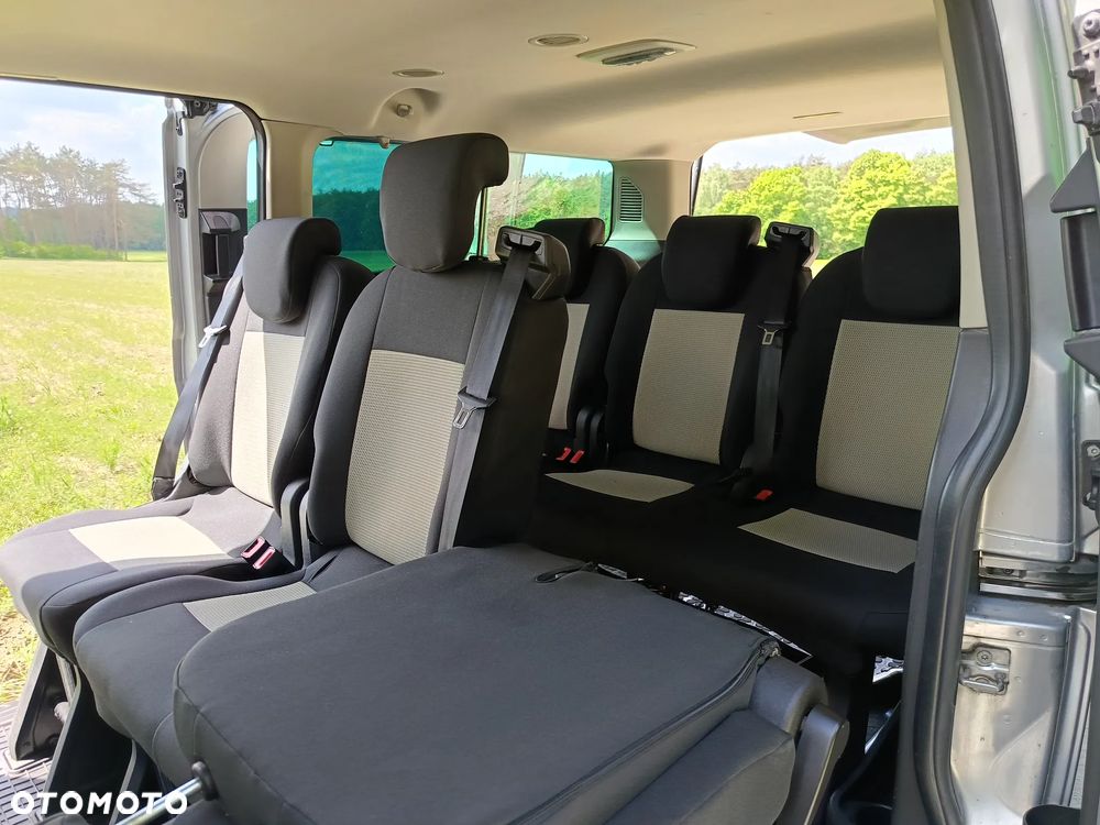 Ford Tourneo Custom - 10