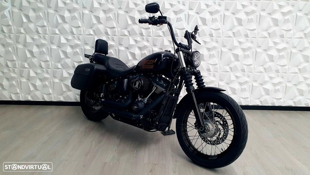 Harley-Davidson Street Bob FXBB - 10