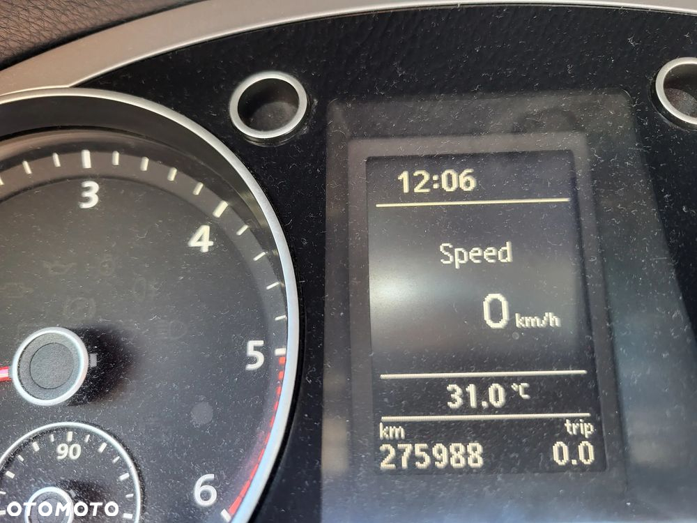 Volkswagen Passat 1.6 TDI DPF BlueMot Comfortline - 2