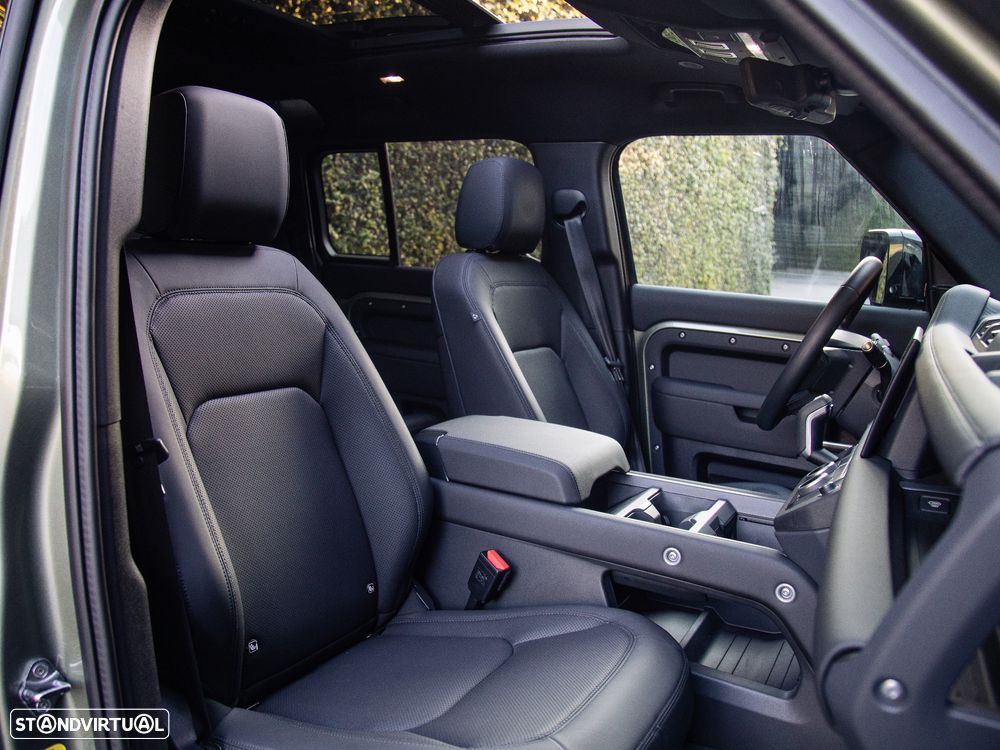Land Rover Defender 2.0 P300e 110 AWD X-Dynamic SE - 21