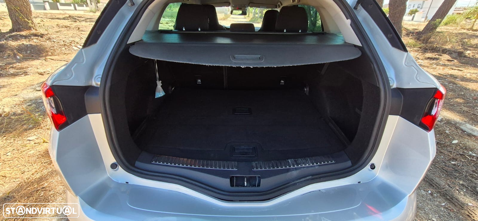 Renault Mégane Sport Tourer 1.5 dCi GT Line J18 - 13