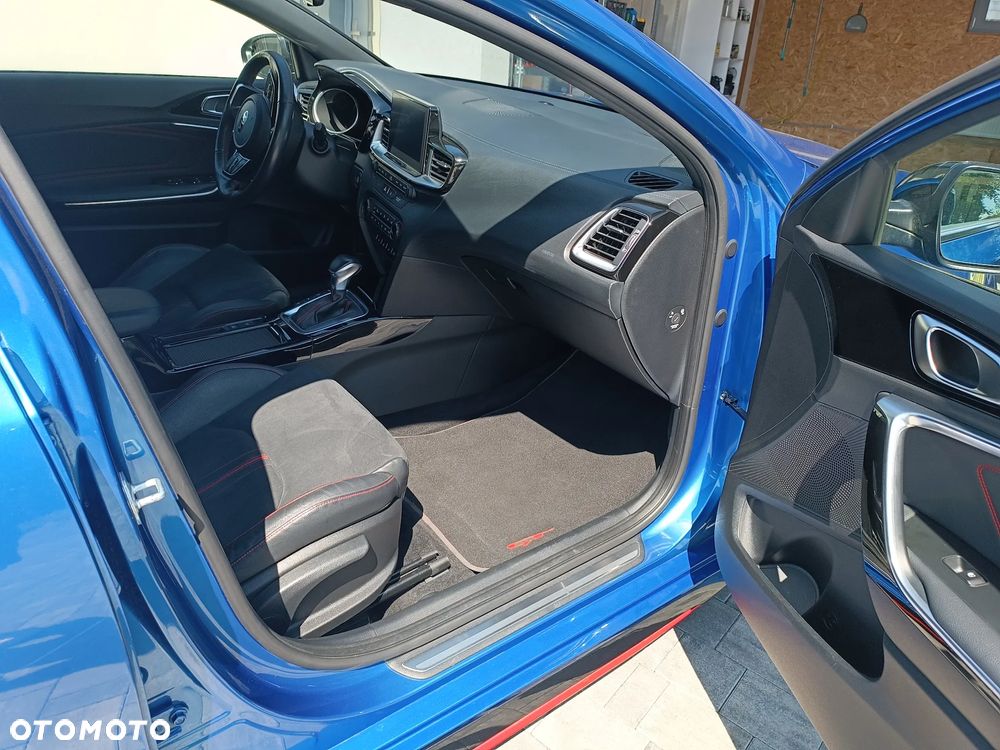 Kia ProCeed - 14