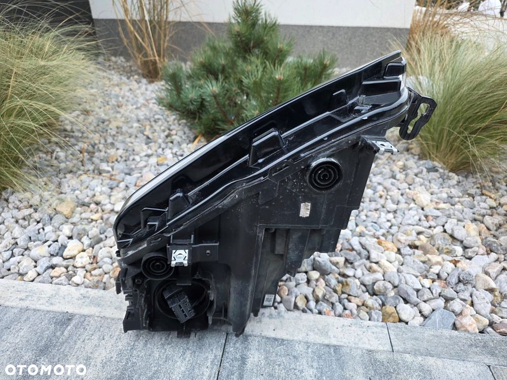 seat leon iv 4 lampa prawa przód full led matrix 5fb941036b - 8