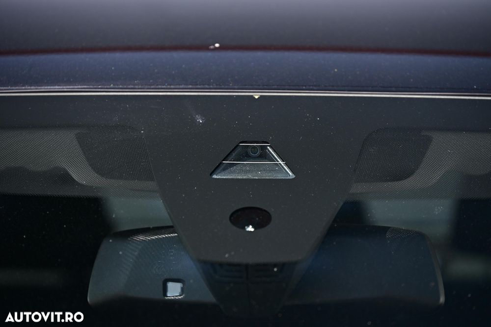 BMW Seria 3 318d AT MHEV - 16