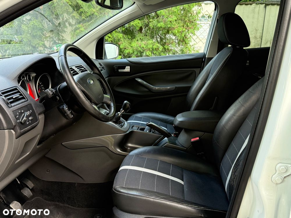 Ford Kuga 2.0 TDCi Titanium - 17