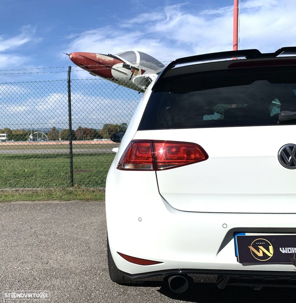 VW Golf 1.6 TDi R-Line - 57