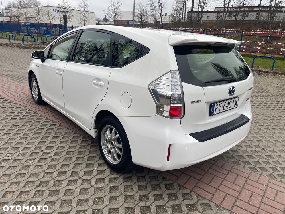 Toyota Prius+ (Hybrid) - 5