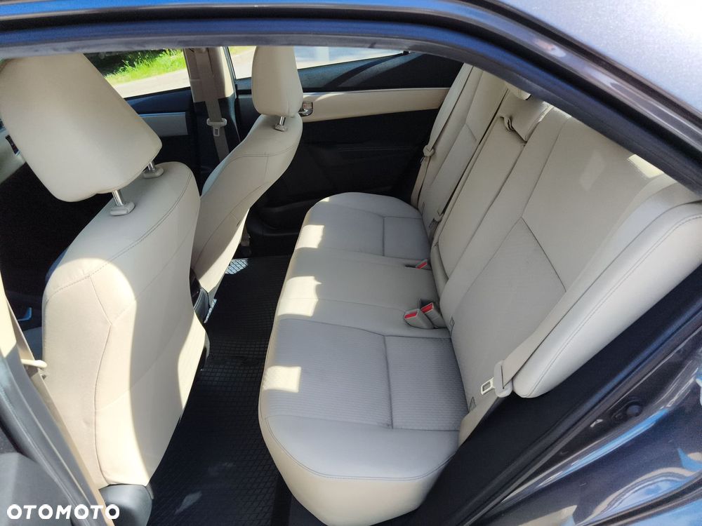 Toyota Corolla 1.6 Premium EU6 - 15