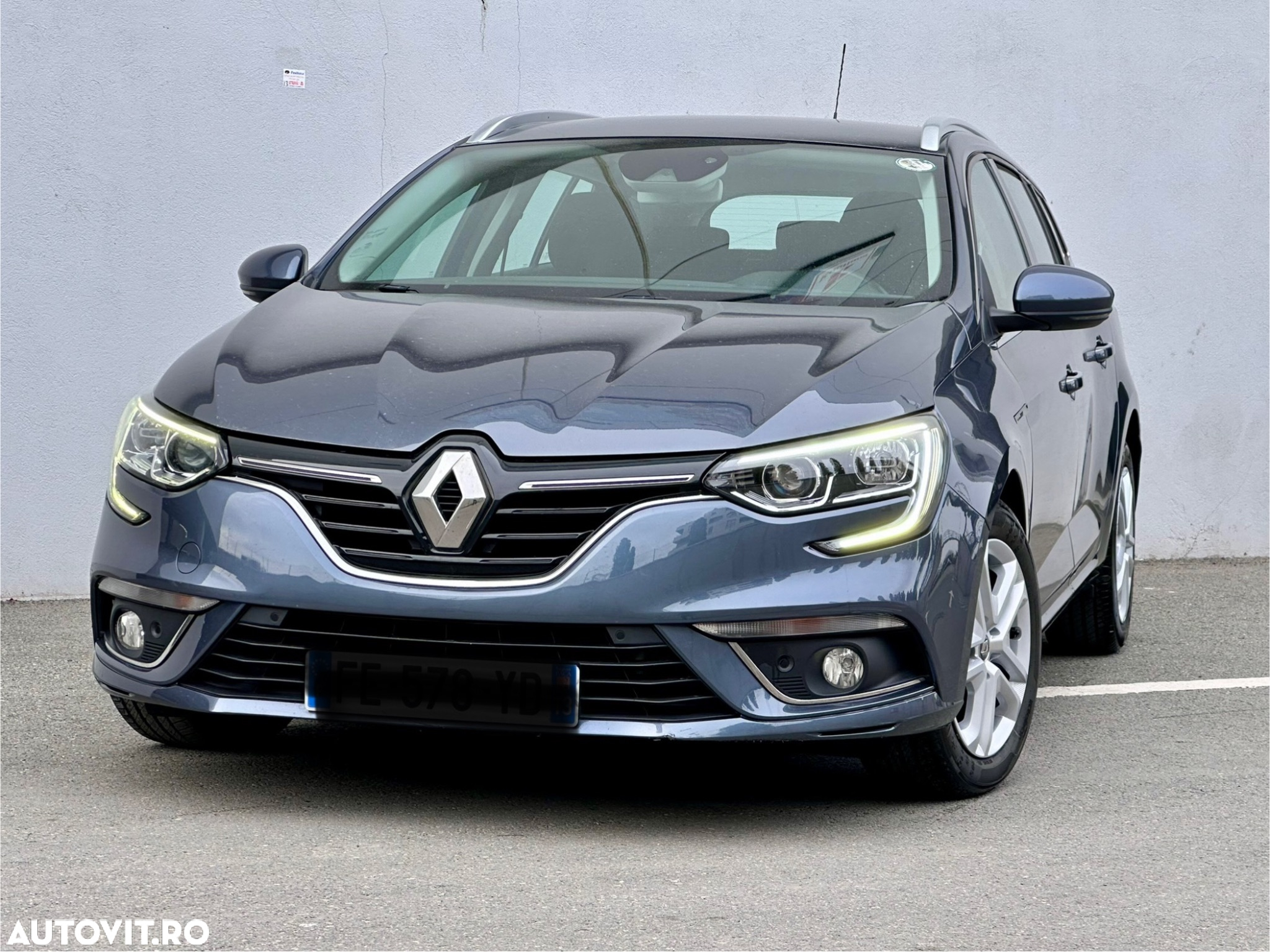 Renault Megane Grandtour BLUE dCi 115 EDC BUSINESS EDITION - 4