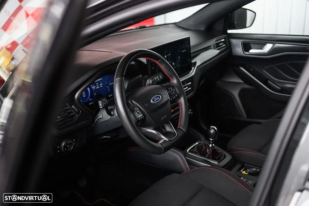 Ford Focus SW 1.0 EcoBoost ST-Line - 21