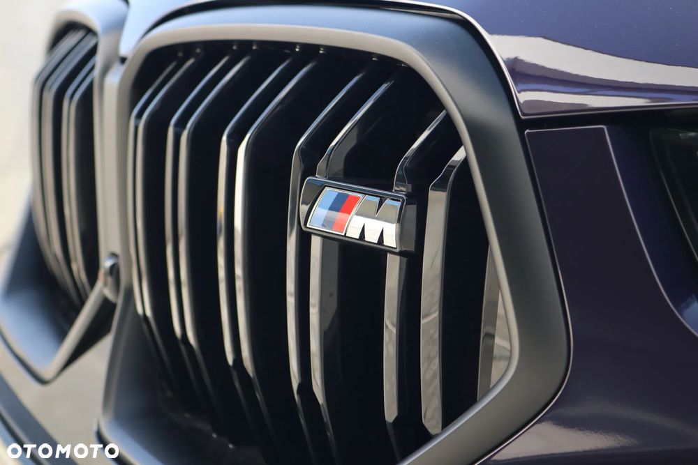 BMW X6M - 11