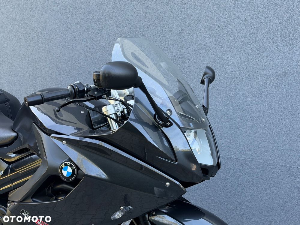 BMW F - 17