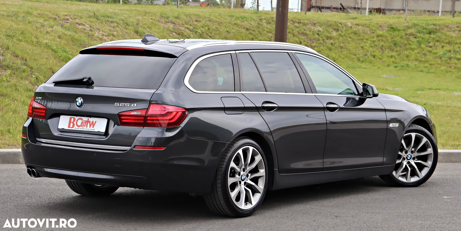BMW Seria 5 525d Touring Aut. Luxury Line - 10