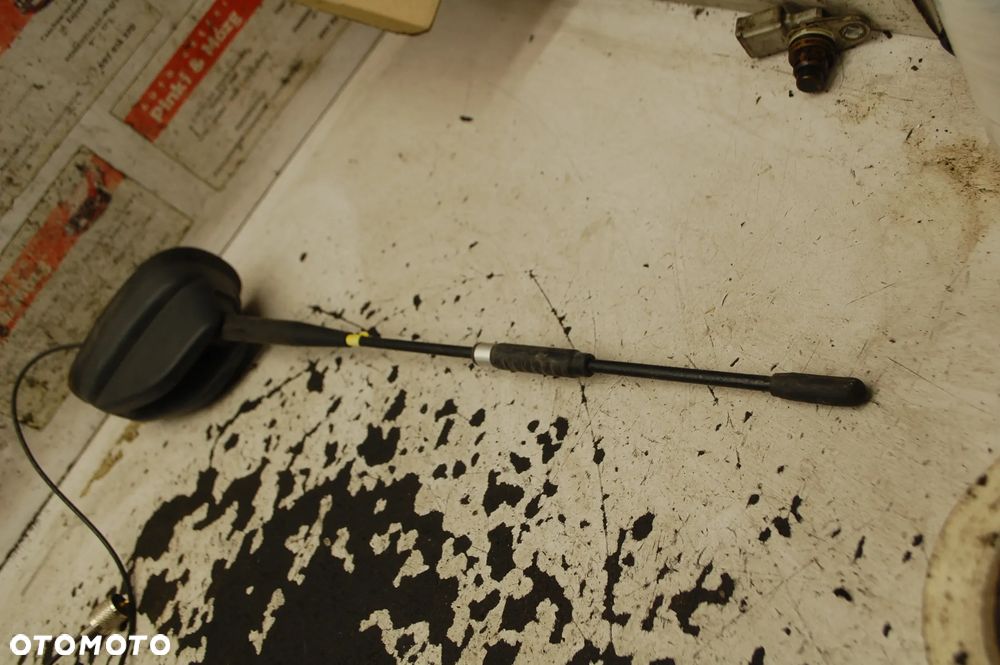 ANTENA DACHOWA GPS GSM AM FM 22472985 VOLVO FH 4 LIFT RENAULT GAMA - 2