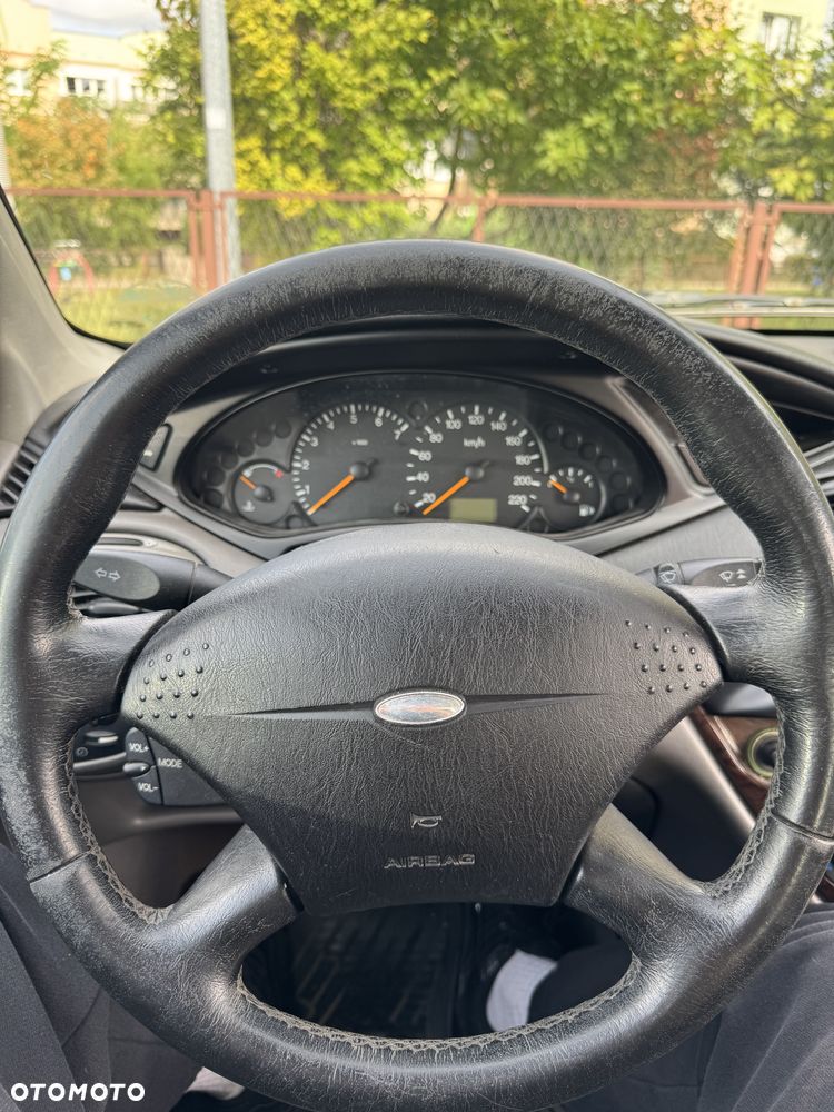 Ford Focus - 19