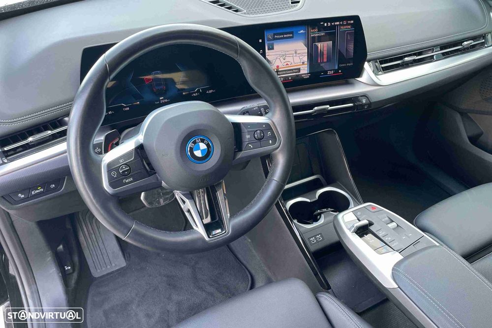 BMW iX1 - 10