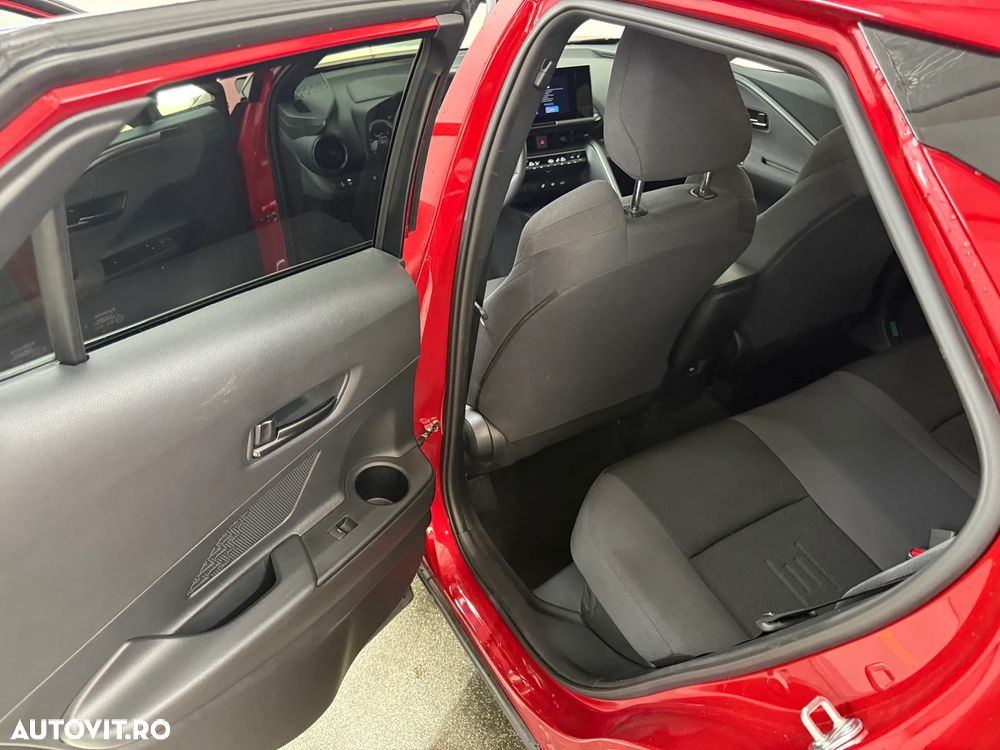 Toyota C-HR 2.0 HEV 197 CP 4x2 CVT Dynamic - 10