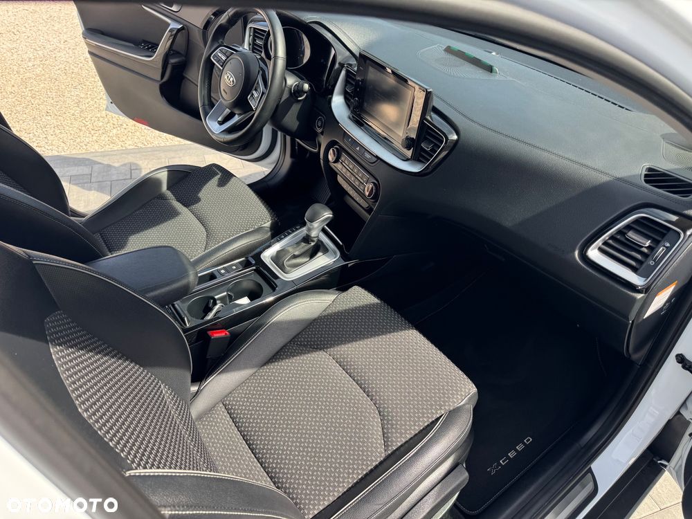 Kia XCeed 1.6 GDI DCT6 OPF SPIRIT - 32