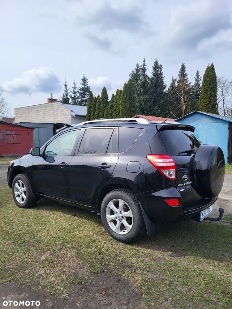 Toyota RAV4 2.2 D-4D Sol - 17