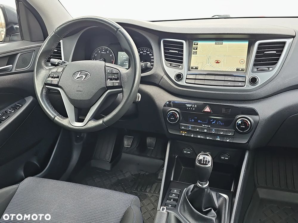 Hyundai Tucson 1.6 GDI BlueDrive Style 2WD - 16