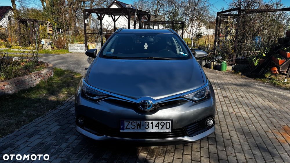Toyota Auris Hybrid 135 Active - 3