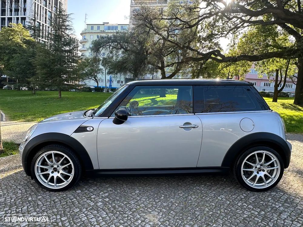 MINI 3 Portas Cooper D - 4